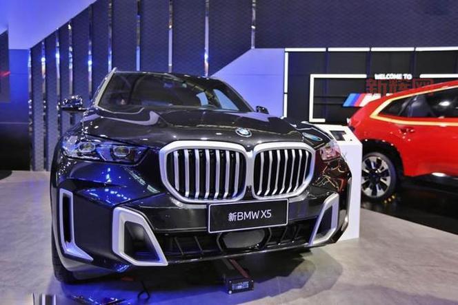 2024热血嘉年华：BMW M再现极致驾驶乐趣