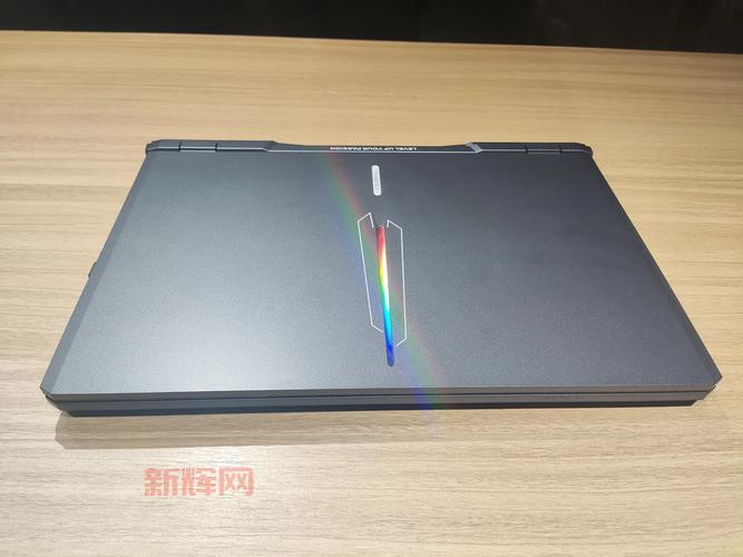 七彩虹隐星P15笔记本：硬核性能与时尚设计的完美结合