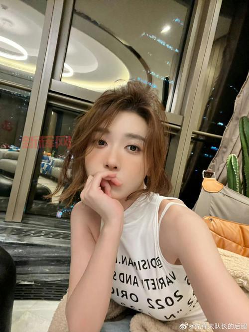 聂小雨黑皮衣为什么这么火？看完你就知道了！